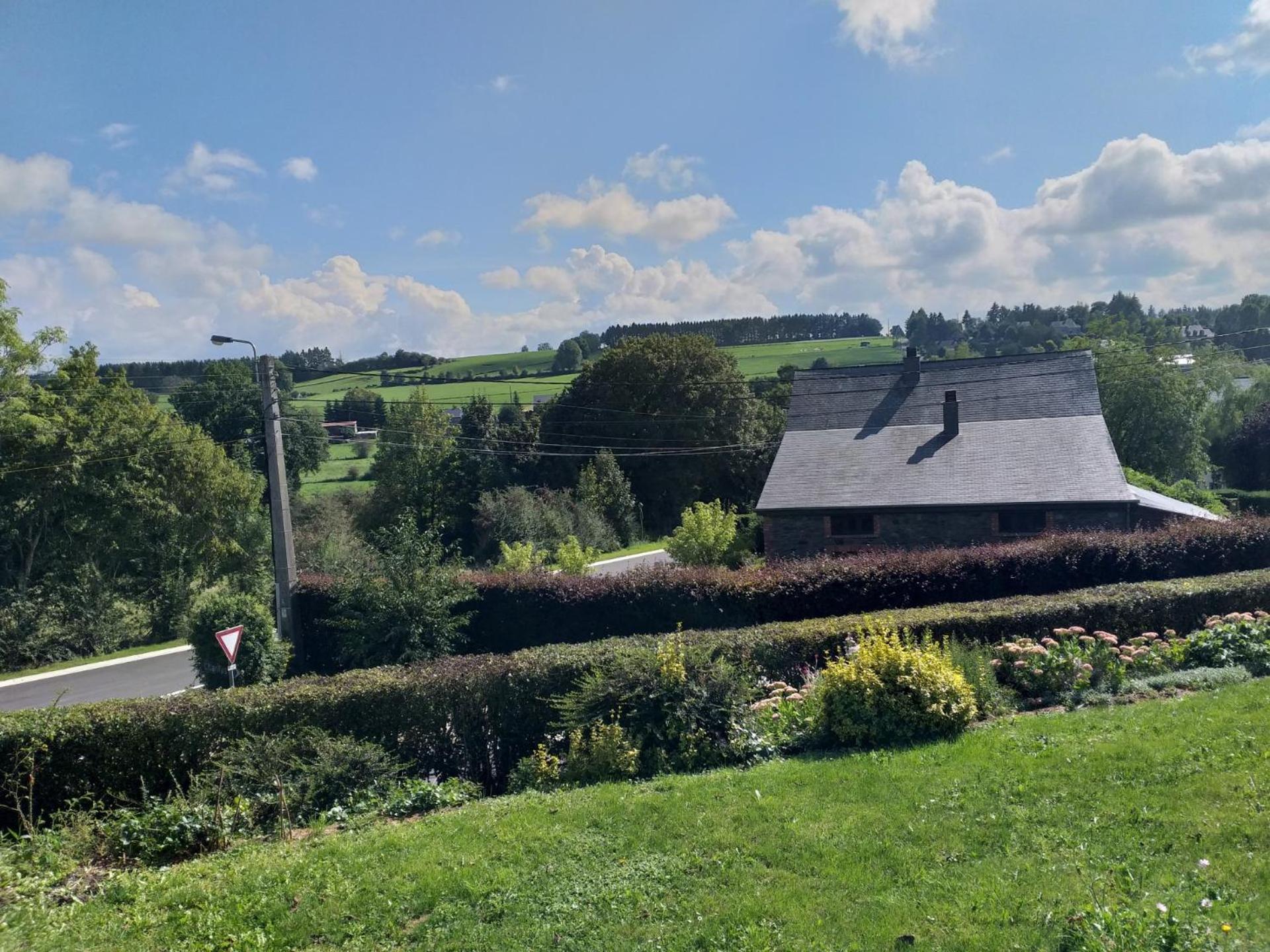Gite L'Ecole De Ma Mere Villa Bertogne Eksteriør billede