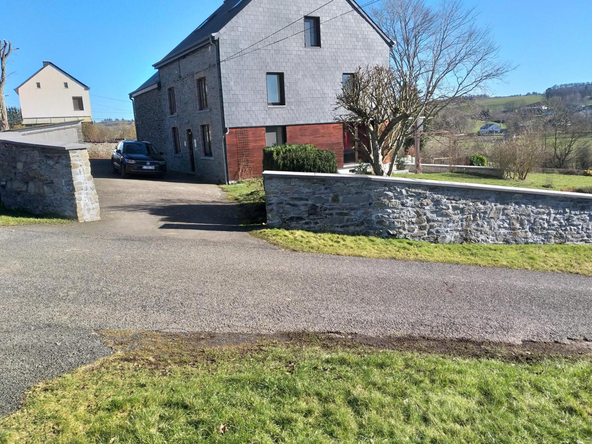 Gite L'Ecole De Ma Mere Villa Bertogne Eksteriør billede